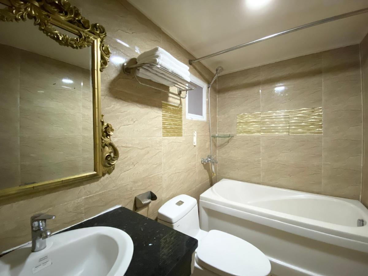 Crowne Bui Vien Hotel Cidade de Ho Chi Minh Exterior foto